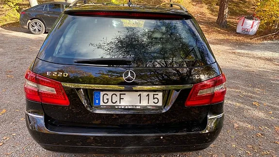 Mercedes-Benz E220 2010 photo 3