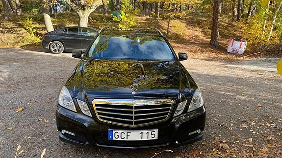 Mercedes-Benz E220