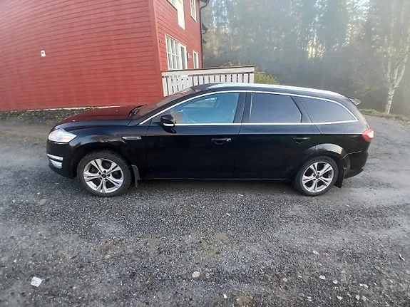 Ford Mondeo 2012 photo 3