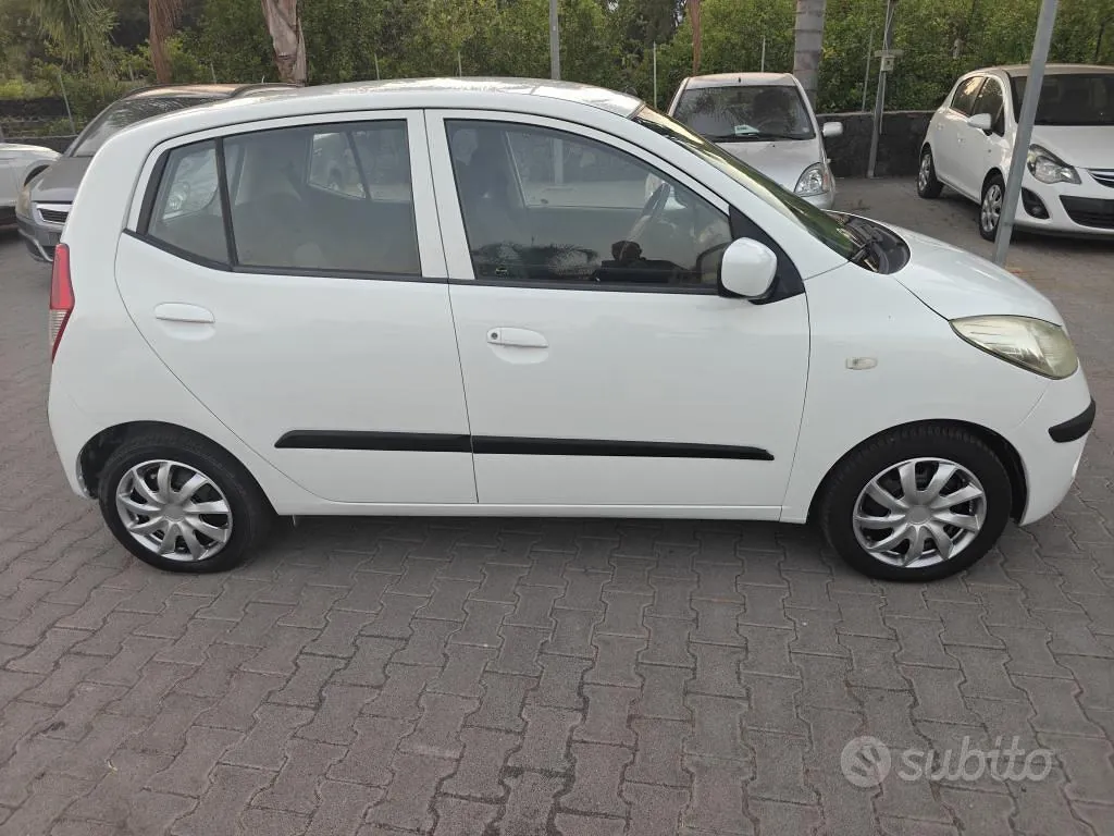Hyundai I10 2010 photo 2