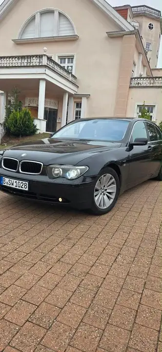 BMW 745I