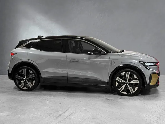 Renault Megane E-Tech 2022 photo 2