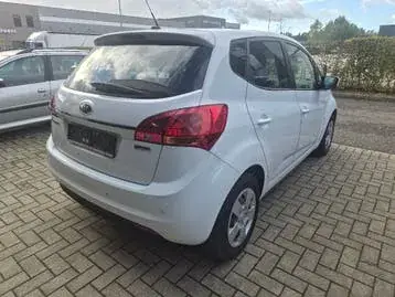 Kia Venga 2016 photo 3