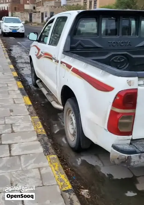 Toyota Hilux 2012 photo 5
