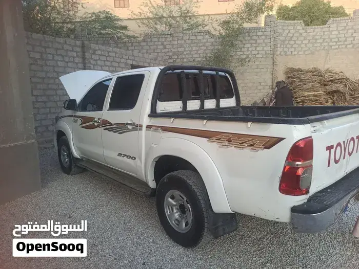 Toyota Hilux 2012 photo 4