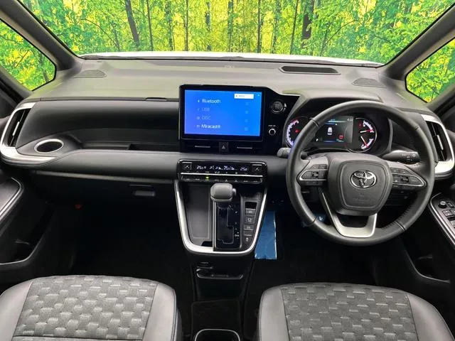 Toyota Voxzie Sz 2024 photo 2