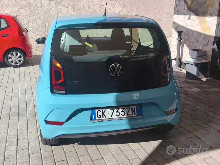 Volkswagen Up 2022 photo 2