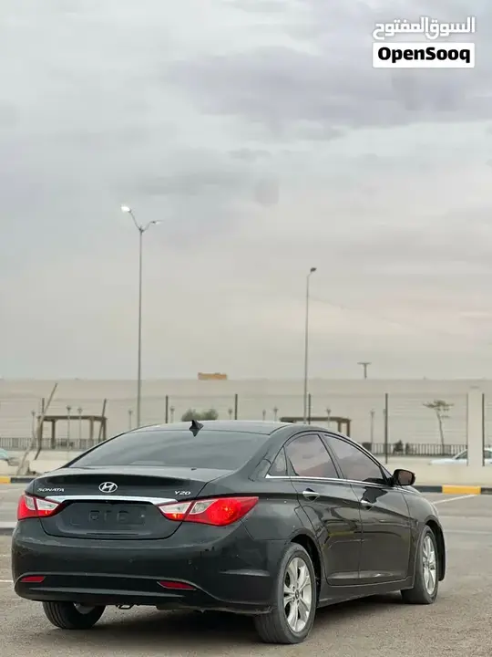 Hyundai Sonata 2012 photo 2