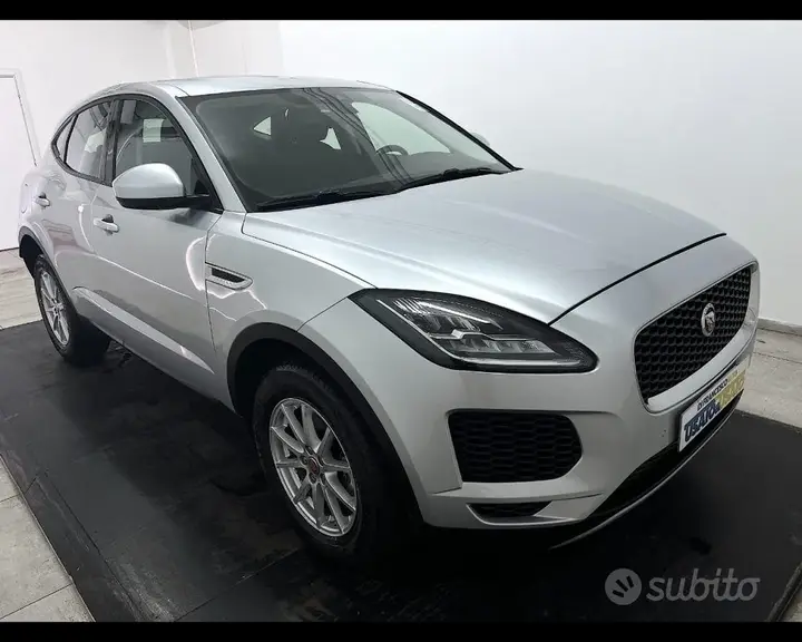 Jaguar E-Pace 2019 photo 5