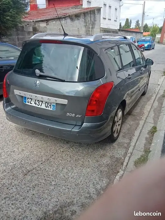 Peugeot 308 2008 photo 3