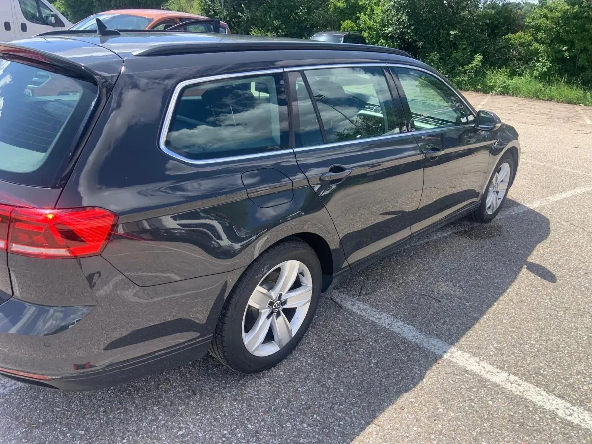 Volkswagen Passat 2019 photo 3