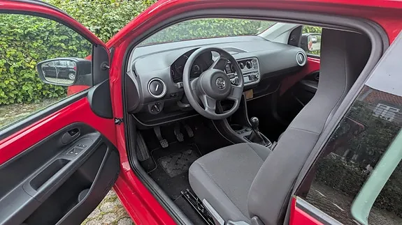 Volkswagen Up 2016 photo 4