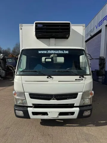 Fuso Canter 2013 photo 2
