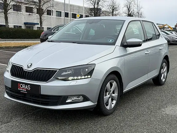 Skoda Fabia 2015 photo 3