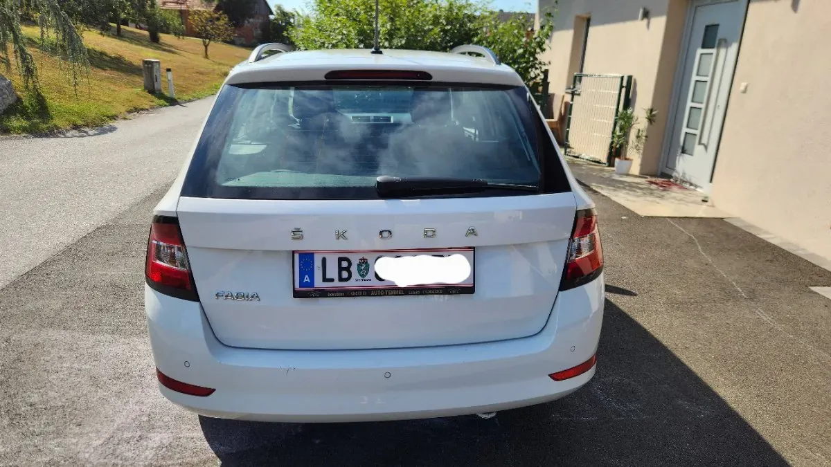 Skoda Fabia 2021 photo 3