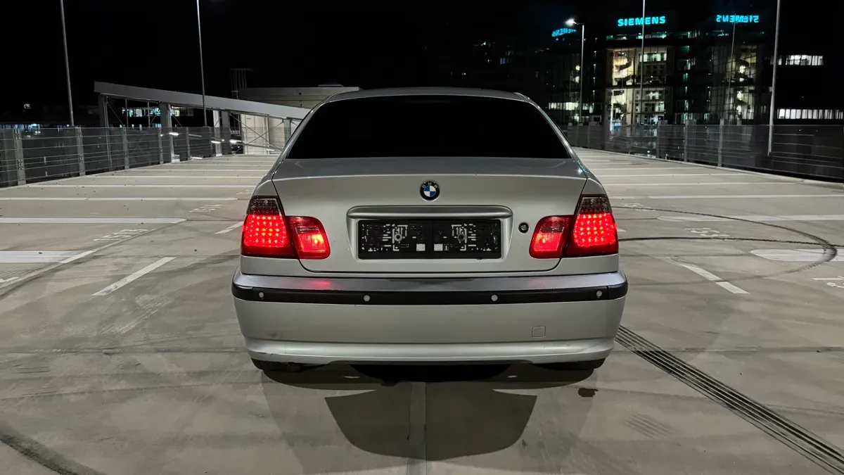 BMW 3 Series 2003 photo 3