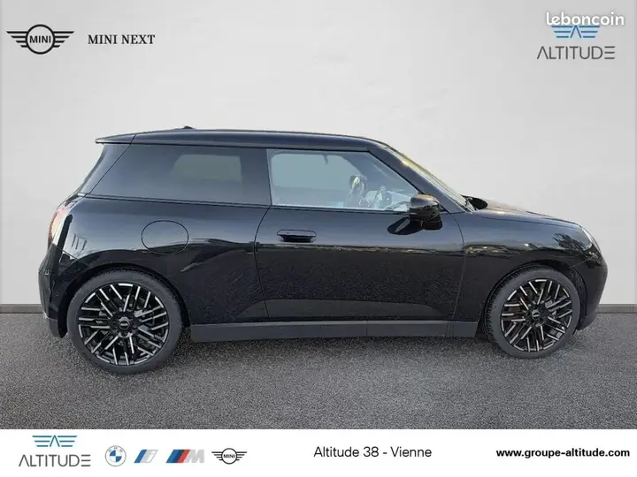 Mini Cooper 2025 photo 3