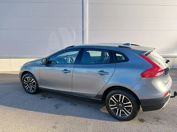 Volvo V40 Cross Country 2017 photo 4