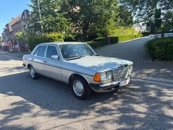 Mercedes-Benz 200