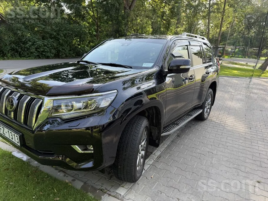 Toyota Land Cruiser 2019 photo 3