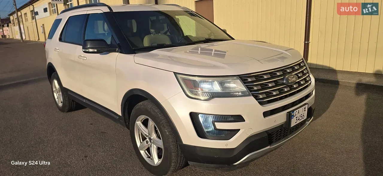 Ford Explorer 2015 photo 5