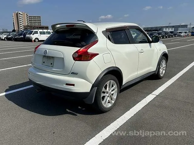 Nissan Juke 2011 photo 4