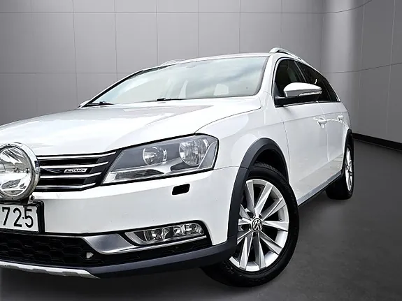 Volkswagen Passat Alltrack 2013 photo 2