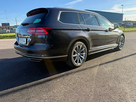 Volkswagen Passat 2018 photo 3