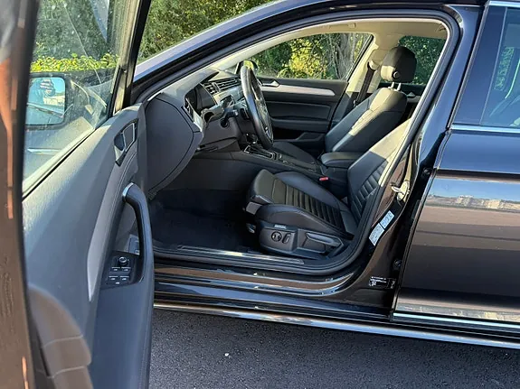 Volkswagen Passat 2018 photo 5
