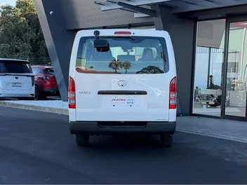 Toyota Hiace 2026 photo 5