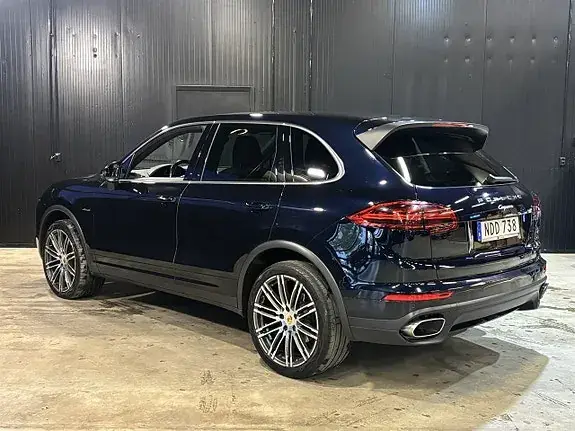 Porsche Cayenne 2016 photo 4
