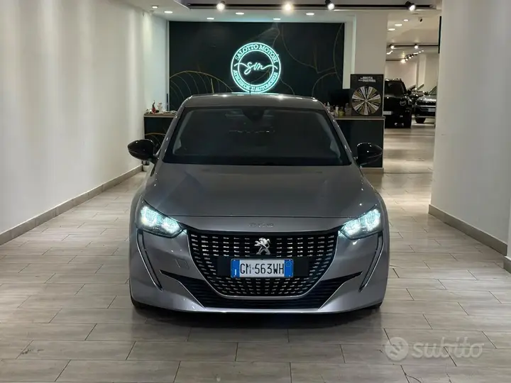 Peugeot 208 2023 photo 3