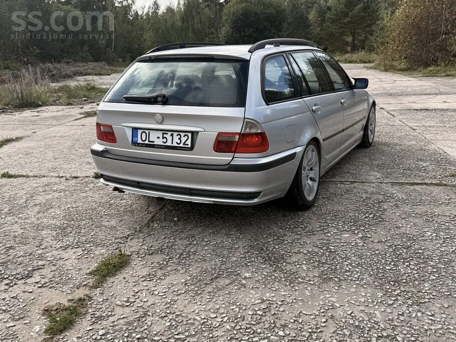 BMW 330 2002 photo 4