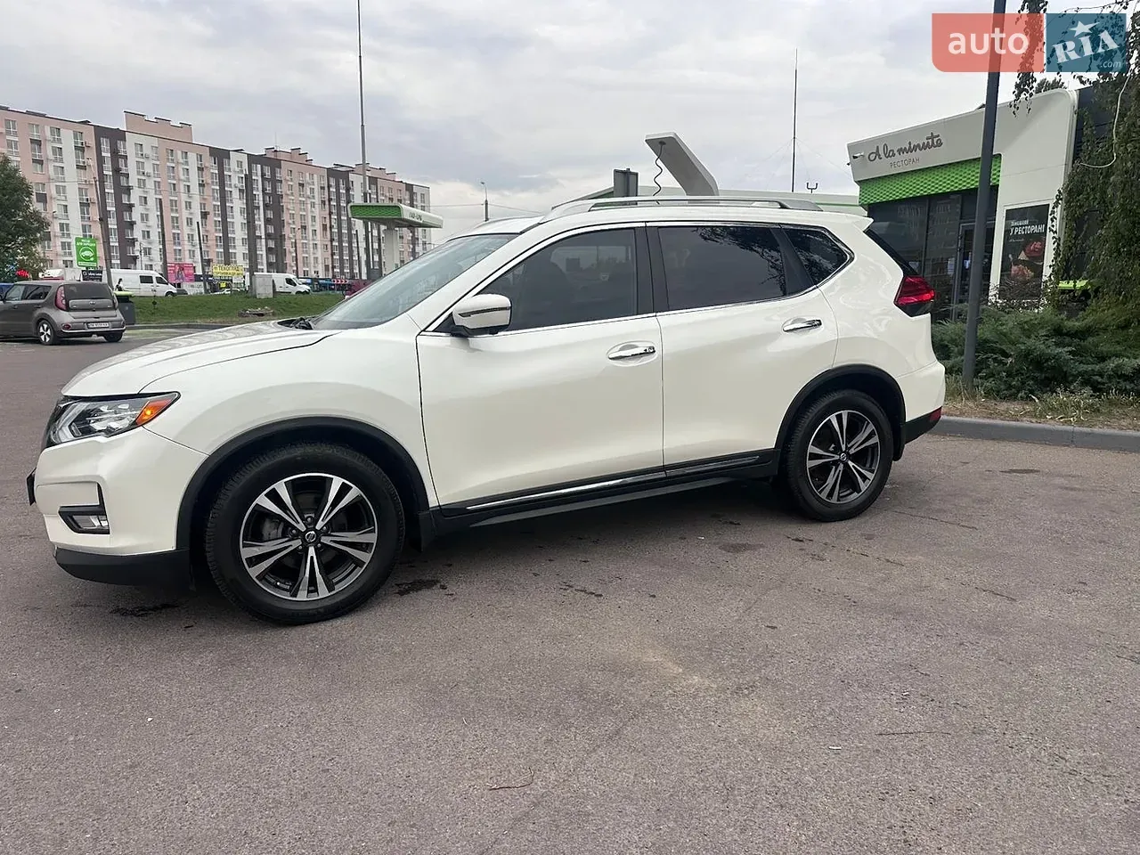 Nissan Rogue 2017 photo 3