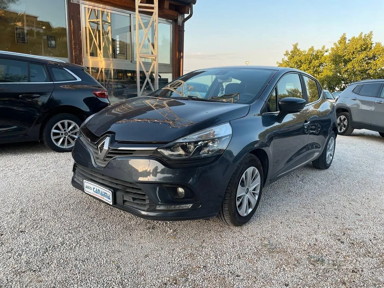 Renault Clio 2018 photo 2