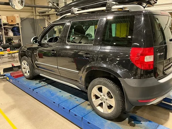 Skoda Yeti 2011 photo 2