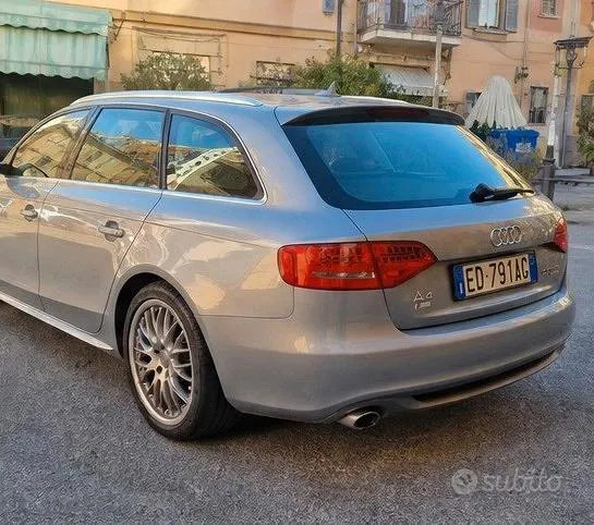 Audi A4 Avant 2010 photo 3