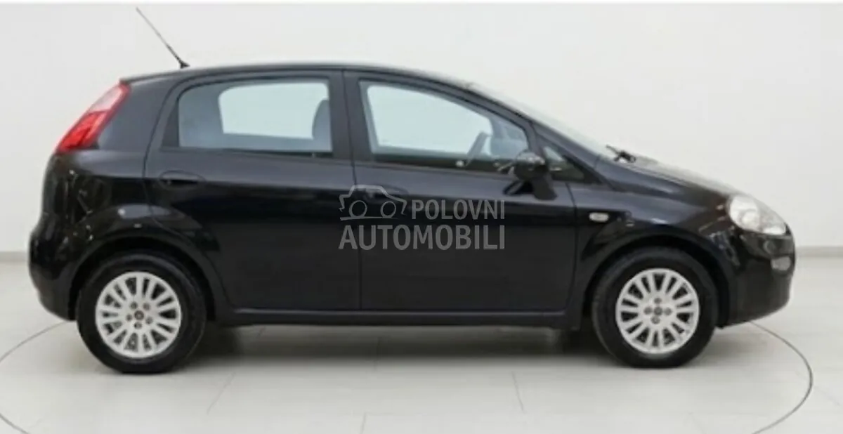 Fiat Grande Punto 2014 photo 2