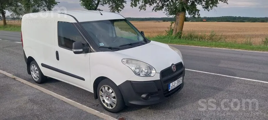 Fiat Doblo Cargo 2013 photo 2