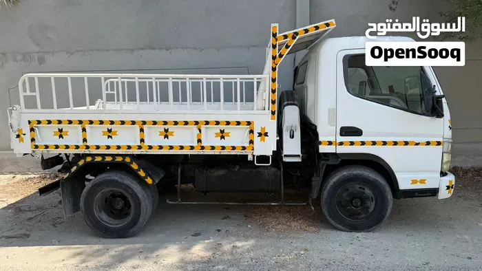 Mitsubishi Fuso 2007 photo 2