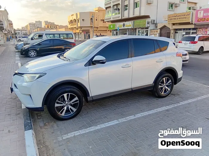 Toyota Rav 4 2018 photo 3