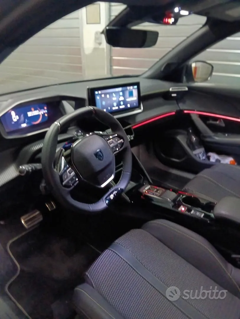 Peugeot 2008 2024 photo 4