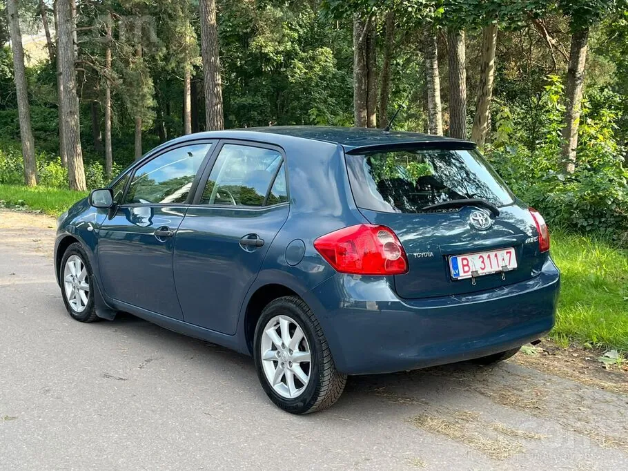Toyota Auris 2008 photo 3