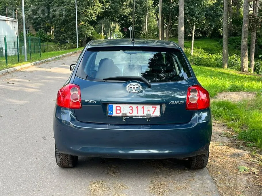 Toyota Auris 2008 photo 4