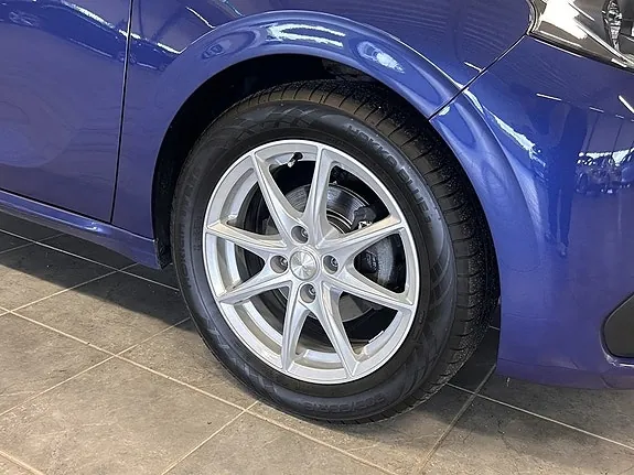Peugeot 208 2017 photo 3