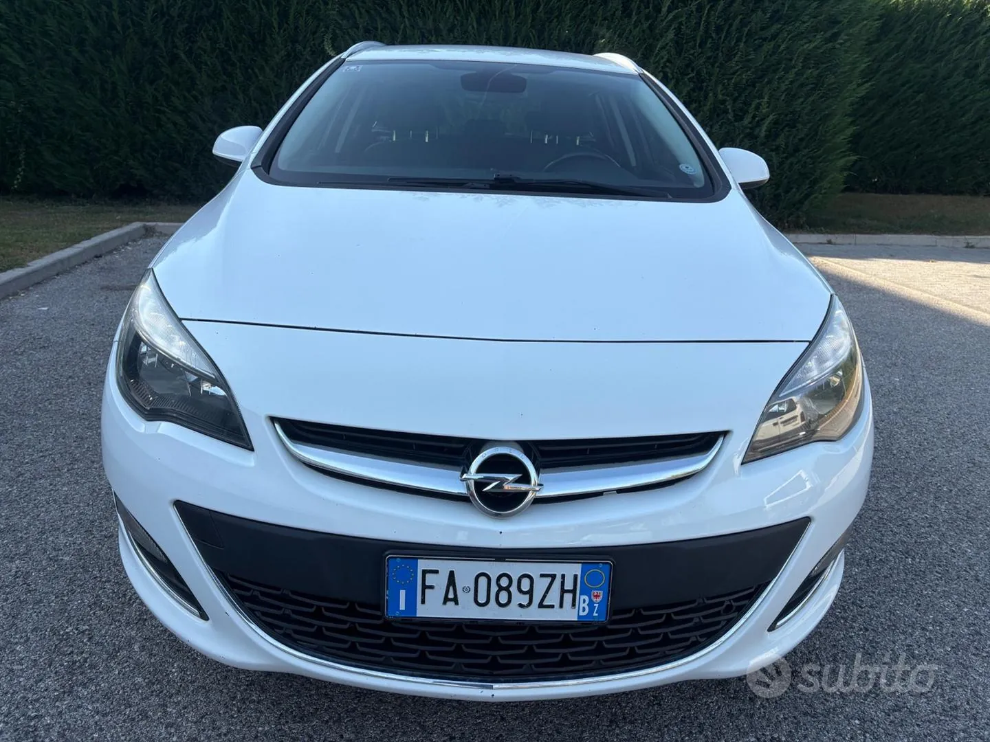 Opel Astra 2015 photo 3