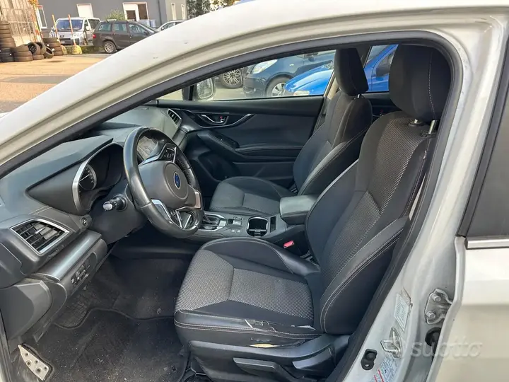 Subaru Xv 2018 photo 5