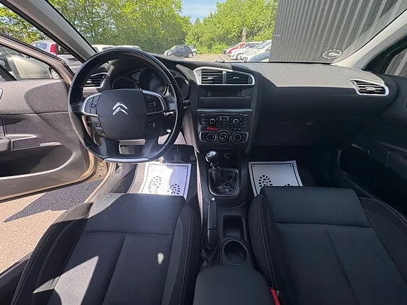 Citroen C4 2012 photo 4