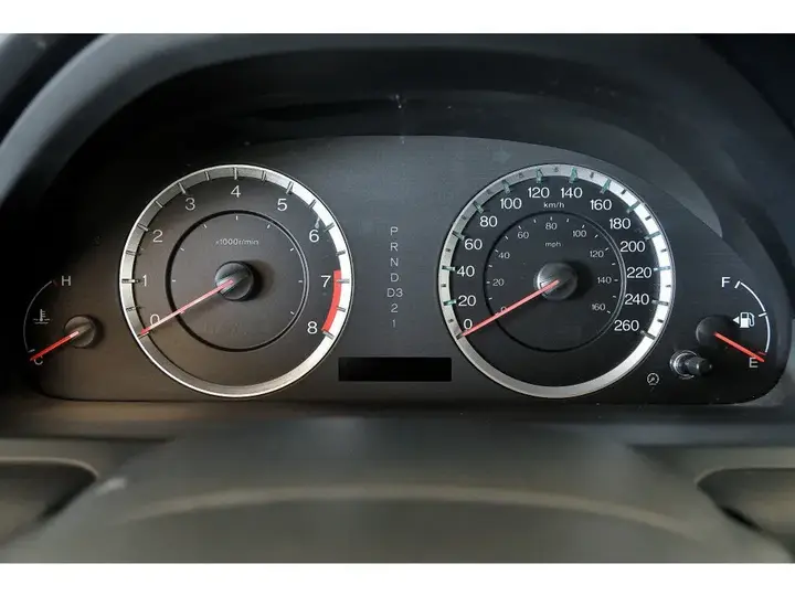 Honda Accord 2010 photo 5