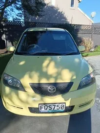 Mazda Demio 2003 photo 2